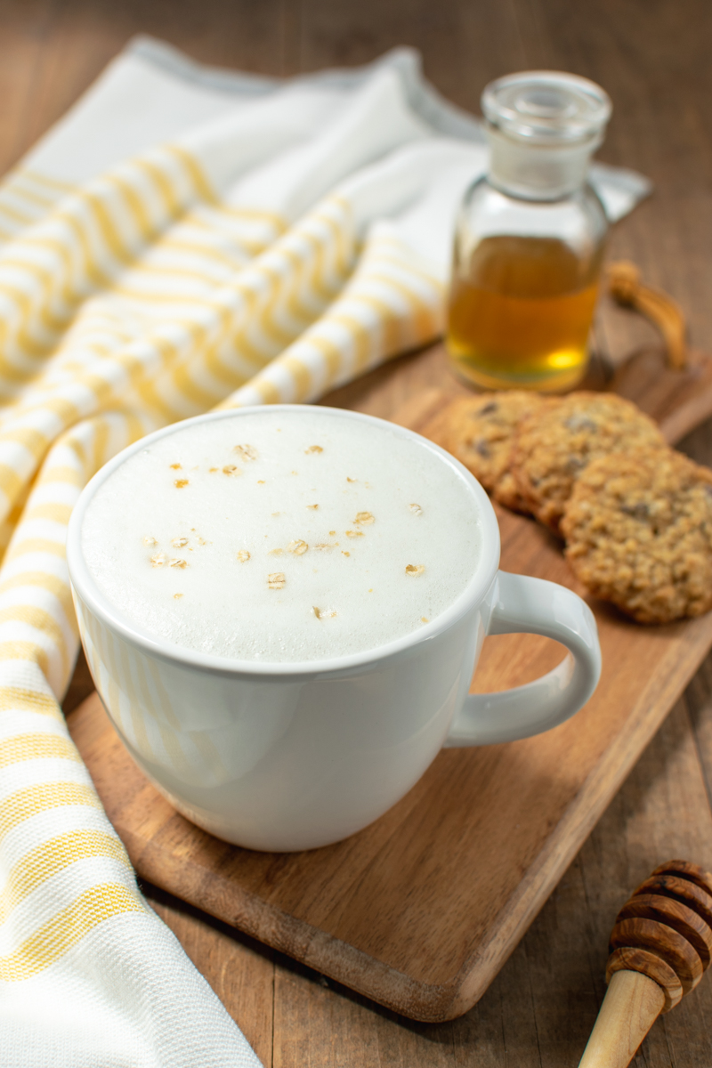 oat milk tea latte, honey syrup and oatmeal cookies