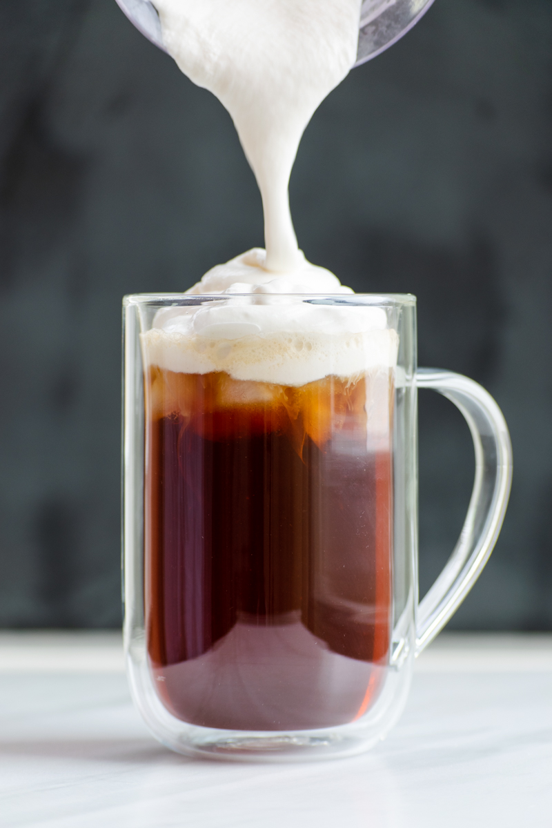 vanilla sweet cream cold brew latte