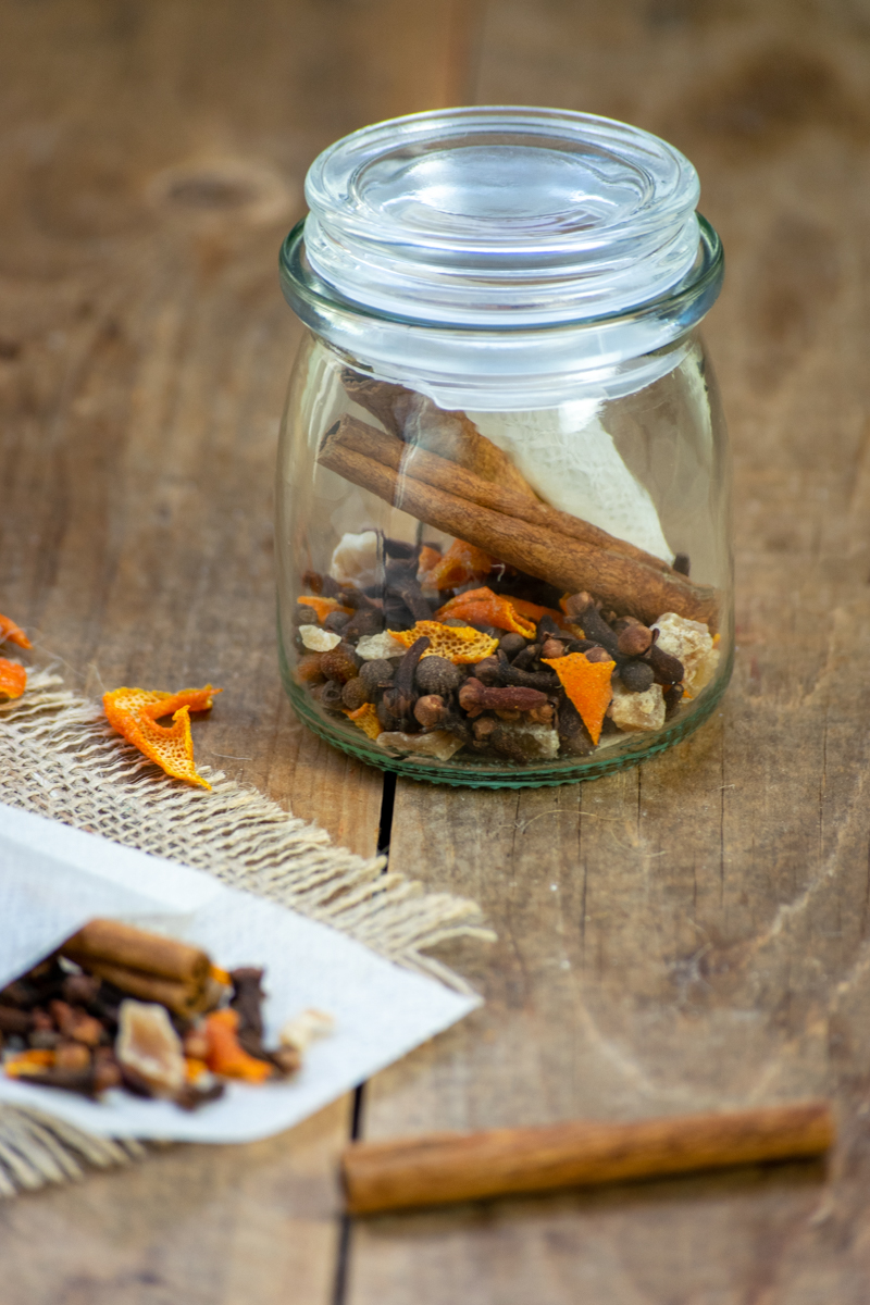 jar of mulling spices