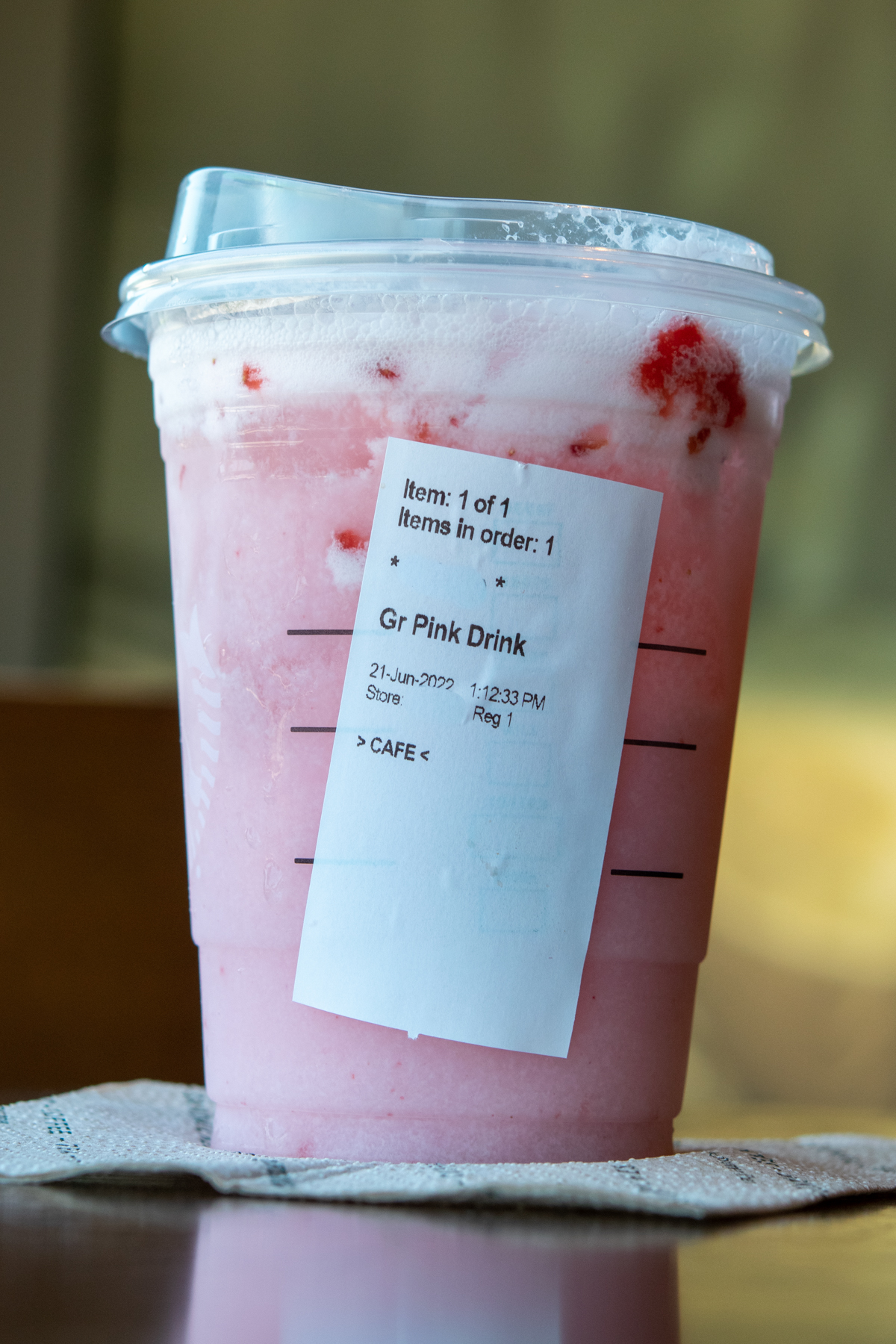 Starbucks Pink Drink Caffeine Calories Ingredients Sweet Steep starbucks-pink-drink-caffeine-calories-ingredients-sweet-steep