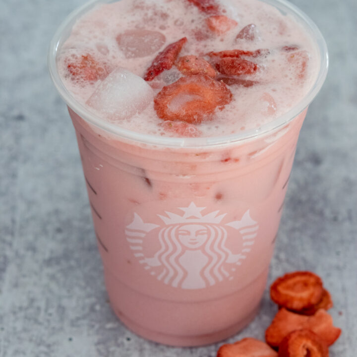 Copycat Starbucks keto pink drink.