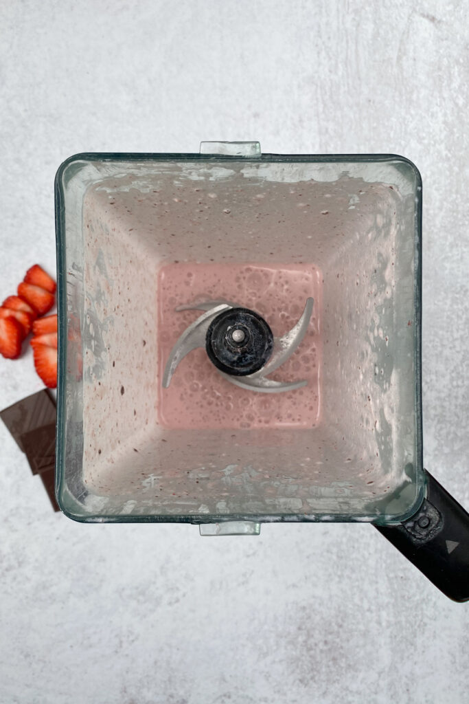 Overhead picture showing the blended frappuccino inside the blender.