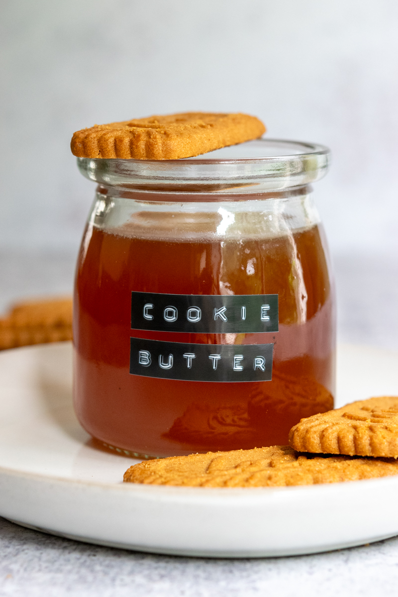 Homemade Cookie Butter Syrup (Biscoff Syrup) - Sweet Steep